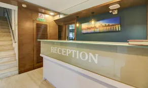 OYO SilverKey 43263 Hotel Aura Malad West - Image 2