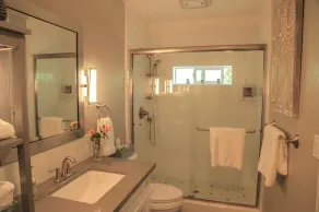 Elegant guest house within walking distance to fabulous downtown Sebastopol - Image 2