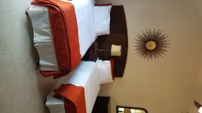 Gorgeous 2 bdr Fully AC Villa near Beaches in heart of Holetown Barbados - Image 5