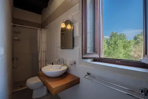 Villa Petra -Fantastic Sea and Mountain Views, High speed internet in all rooms - Image 2
