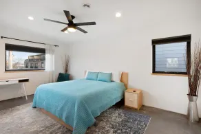 The Lucky Duck-Large Modern Villa in Cle - Image 3
