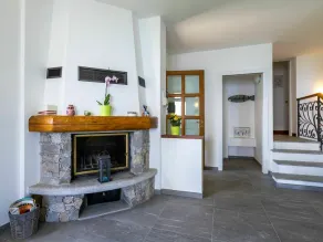 Nice apartment in villa for 6 people with WIFI, TV, balcony and pets allowed - Image 2