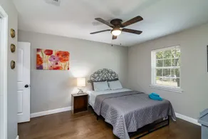 Saltwater pool, theater room, game room, 3 bed 2 bath. Quite safe neighborhood.  - Image 5