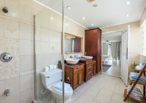 Home by the Sea - Ocean Front Villa - Image 4