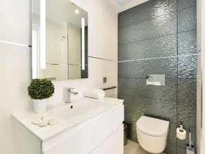 House in Lloret de Mar With Terrace - Image 2