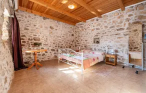 Lovely Home In Lisane Tinjske - Image 5