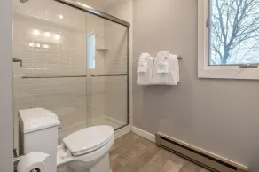 Ski In / Ski Out 4BR / 3BA Private Hot Tub and shared pool - Image 3