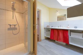 Maison de vacances 'Le Guitou' avec terrasse privée, jardin privé et Wi-Fi - Image 3