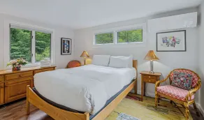 Game Room, Fireplace & Pet Friendly - Top of the Hill - Image 4