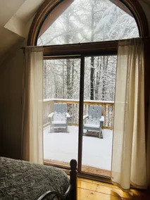 Cozy cabin with hot tub in a peaceful setting! - Image 5