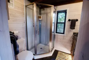 La Petite: et lille hus med boblebad beliggende i 3 private acres - Image 2