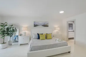 Modern Oasis: Private Beach Access. Minutes from Downtown & Optional Golf Cart - Image 4