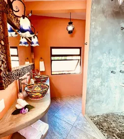 Penthouse in Yelapa, Brand New and Luxurious Casa, Sleeps 8 very comfortably - Image 3