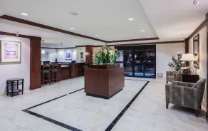 2 Bedrooms | Free Daily Breakfast, Outdoor Pool - Image 5