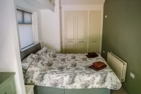 A cottage that sleeps 2 guests  in 1 bedroom - Image 4