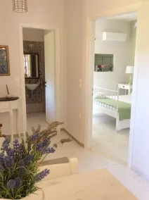 Grazioso appartamento con 2 camere da letto, al piano terra, circondato da un giardino di frutta, Cefalonia! - Image 5