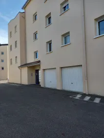 F2 accommodation in a secure residence - Image 4