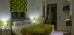 Modern Villa with Panoramic Sea Views - Image 5