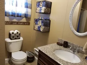LAKE SHELBYVILLE  COTTAGE MINUTES FROM BOATING, HUNTING, AND FISHING,  Sleeps 2 - Image 4