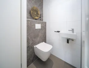 Luxury 4 Guests Villa With Sunny Garden - Image 4