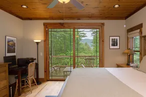 Beautiful custom home in Sapphire Valley - Image 4