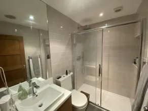 Gorgeous 2 bed 2 bath Flat in Notting Hill - Image 2