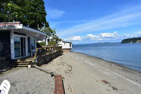 Amazing Lighthouse Beach Waterfront Homes sleeps 14 - Image 3