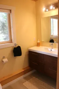 Beautiful house with private lake and ultimate privacy - Hideaway Chalet - Image 2