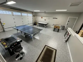 6-bedroom, 4-bathroom 11 beds - 5 acres - Image 3