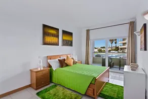 Appartement de plage emplacement spécial avec vue sur la piscine à Quinta da Barracuda - Image 3