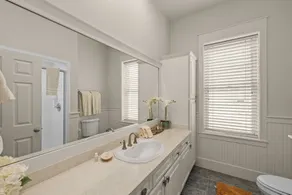 Breakers Home 8346 - Image 5
