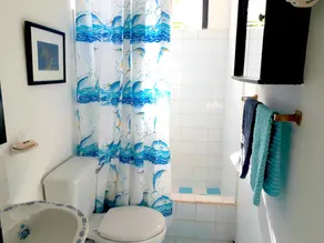 Eco Friendly Room i Hummingbird Apartment - Image 2