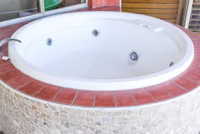 Spa Haven Deluxe 17A - Image 3