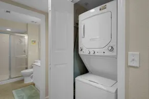 Adorable une chambre! Des tarifs imbattables! Vue sur la plage et la piscine! - Image 4
