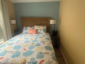 This sweet, cozy, and relaxing beach cottage is ready for you in 2026! Sleeps 6! - Image 4