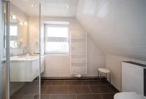Hundefreundliches Maisonette-apartment mit Balkon, Nordseeblick und Zwei Bädern! - Image 4
