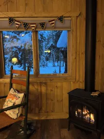 On the River!  Newly remodeled 3 bedroom Log Cabin Located Near Stanley Idaho - Image 2
