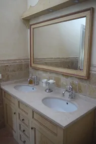 Elegante Casa di Campagna con Torretta e Piscina - Image 2