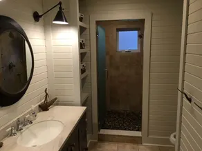 Lake Erie Lakefront Custom Built Cottage - Image 2
