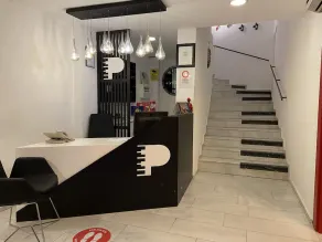 Piano Hotel - Image 2