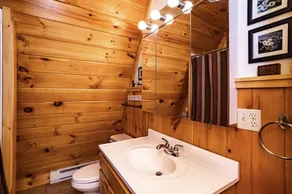 Four-Season Lakefront Home in Upstate NY on Fawn Lake, Minutes from Salmon River - Image 4