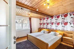 Holiday Apartment 'Gästehaus Gross' with Private Terrace, Garden, and Wi-Fi - Image 5