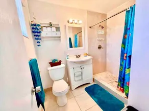 Work & Family Retreat: 3BR w/ Heated Pool, Fast Wi-Fi, Near Airport, Hard Rock - Image 2