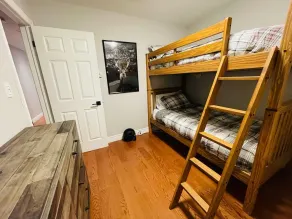 Four Season, 5-bedroom cottage with many amenities - Image 3
