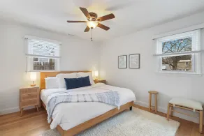 Leesburg Hideaway- King Bed + Private Backyard - Image 5