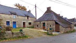 Charmant studio en pierre, dans un hameau typique, à 3 minutes du bourg de Lizio - Image 5