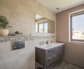 Moderne arkitekt hus 4 soveværelser, 3 SDE, med opvarmet swimmingpool - Image 3