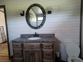 Country cabin in horse country - Image 3