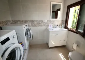 Villetta con vista mare e piscina, priv. Accesso alla spiaggia, moderno e completamente rinnovato - Image 2