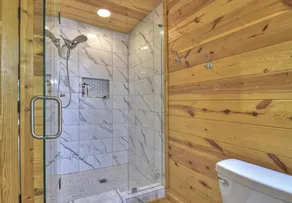 Chalet Blue Ridge Panoramic Views Hot Tub - Image 3